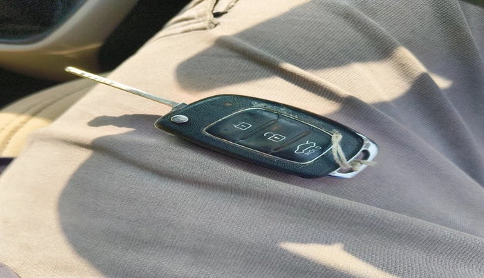 2014 Hyundai Xcent S 1.2, Petrol, Manual, 88,745 km, interior