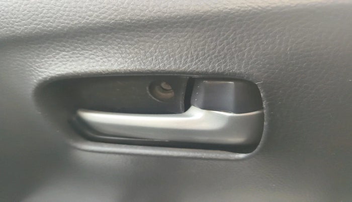 2011 Maruti Wagon R 1.0 LXI, Petrol, Manual, 84,728 km, interior