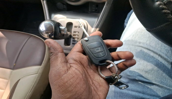 2012 Hyundai i10 ASTA 1.2 AT SUNROOF, Petrol, Automatic, 79,066 km, interior