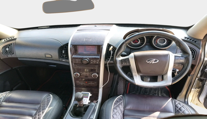 2012 Mahindra XUV500 W8, Diesel, Manual, 1,31,386 km, interior