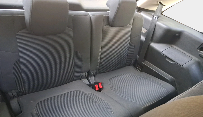 2017 Tata Hexa XM 4X2 7 STR, Diesel, Manual, 67,963 km, interior