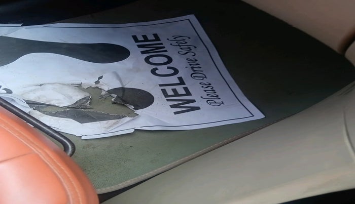 2012 Hyundai Verna FLUIDIC 1.6 CRDI SX, Diesel, Manual, 1,36,100 km, interior