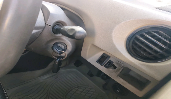 2013 Toyota Etios GD, Diesel, Manual, 1,31,857 km, interior