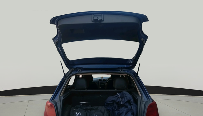 2013 Volkswagen Polo HIGHLINE DIESEL, Diesel, Manual, 1,00,000 km, exterior