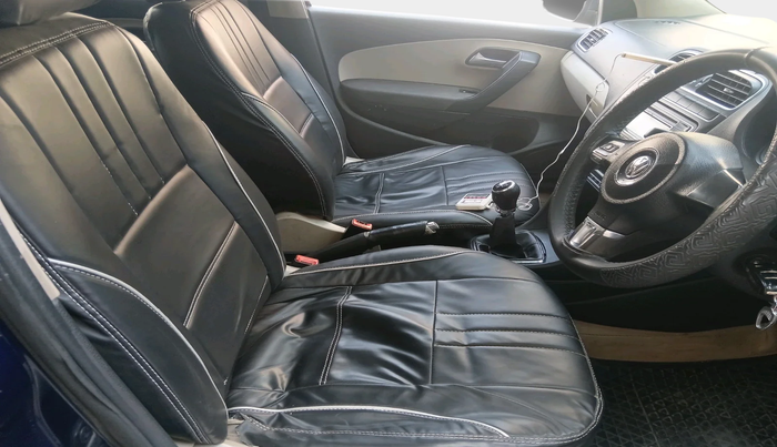 2013 Volkswagen Polo HIGHLINE DIESEL, Diesel, Manual, 1,00,000 km, interior