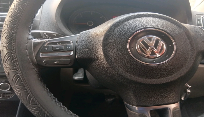 2013 Volkswagen Polo HIGHLINE DIESEL, Diesel, Manual, 1,00,000 km, interior