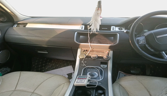 2018 Landrover Range Rover Evoque 2.0 L TD4 HSE, Diesel, Automatic, 1,46,050 km, interior