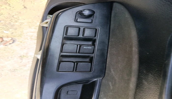 2015 Maruti Swift VXI, Petrol, Manual, 48,103 km, interior