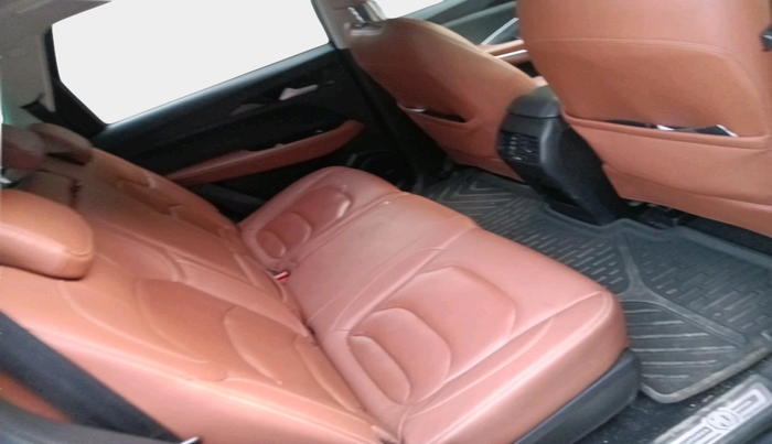 2021 MG HECTOR PLUS SELECT 2.0 DIESEL TURBO MT 7-STR, Diesel, Manual, 1,29,699 km, interior