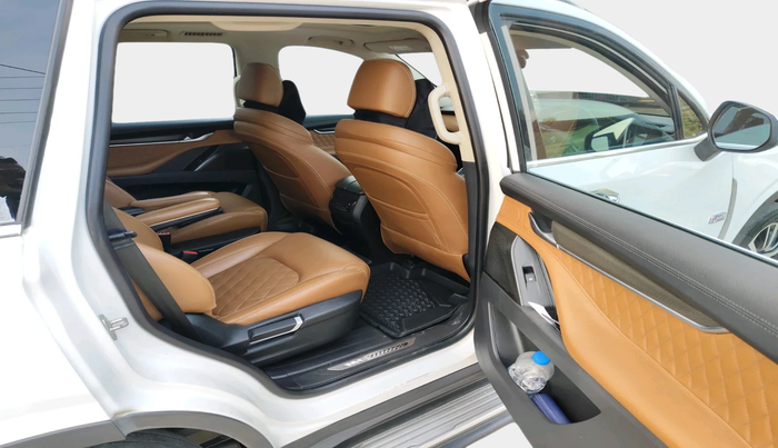 2022 MG GLOSTER SAVVY 6 STR 2.0 TWIN TURBO 4WD, Diesel, Automatic, 65,407 km, interior