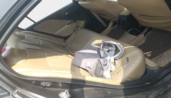 2015 Honda City 1.5L I-VTEC V MT, Petrol, Manual, 1,00,255 km, interior