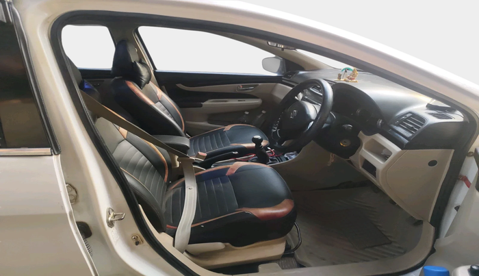 2014 Maruti Ciaz VDI, Diesel, Manual, 1,07,017 km, interior