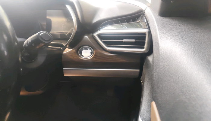 2021 Tata Harrier XZA PLUS 2.0L, Diesel, Automatic, 70,728 km, interior