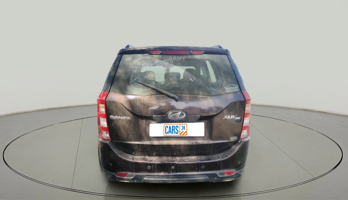 2015 Mahindra XUV500 W8, Diesel, Manual, 1,17,122 km, exterior