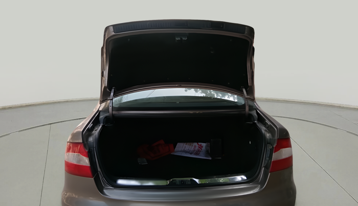 2011 Skoda Superb ELEGANCE 1.8 TSI AT, Petrol, Automatic, 95,088 km, exterior