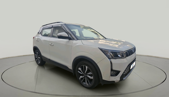 2021 Mahindra XUV300 W8 (O) 1.2 PETROL, Petrol, Manual, 76,808 km, exterior
