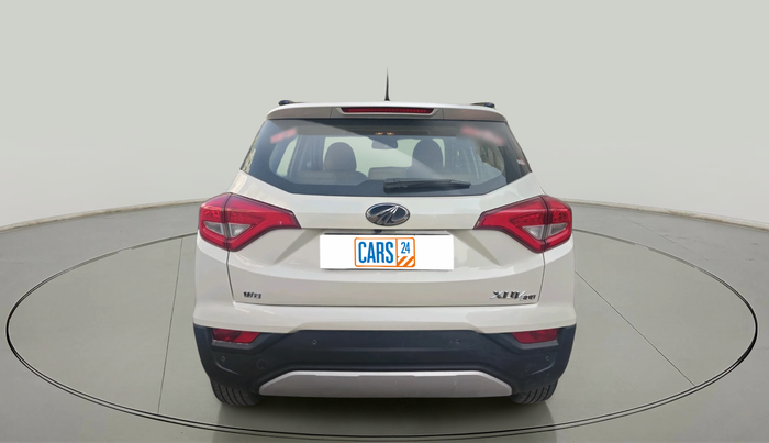 2021 Mahindra XUV300 W8 (O) 1.2 PETROL, Petrol, Manual, 76,808 km, exterior