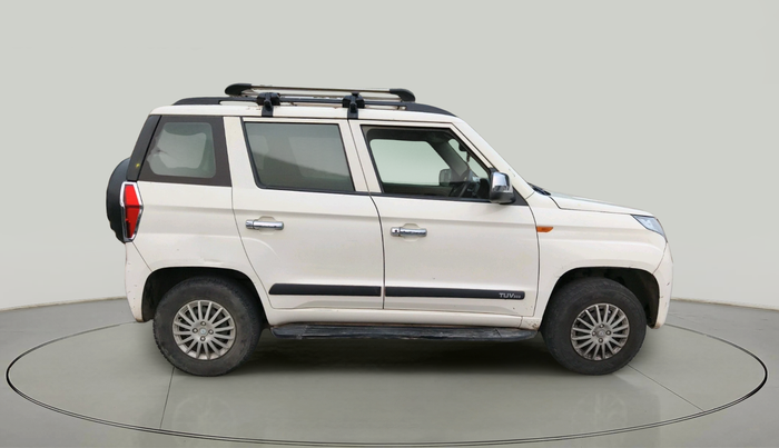 2016 Mahindra TUV300 T6, Diesel, Manual, 1,43,583 km, exterior