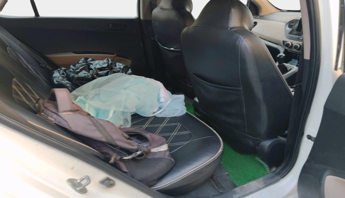 2017 Hyundai Grand i10 MAGNA U2 1.2 CRDI, Diesel, Manual, 73,966 km, interior