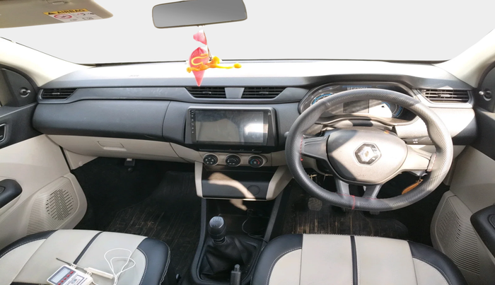 2024 Renault TRIBER RXE MT, Petrol, Manual, 10,248 km, interior