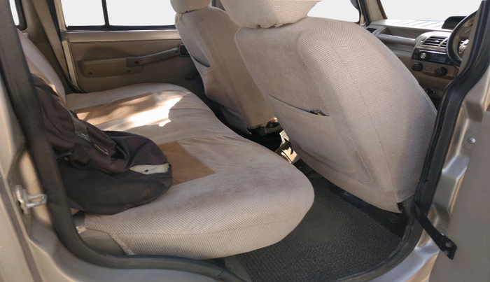 2012 Mahindra Bolero SLE BS IV, Diesel, Manual, 71,648 km, interior