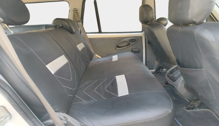 2013 Mahindra Scorpio EX M2DI, Diesel, Manual, 2,21,300 km, interior