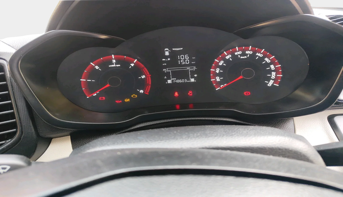 2019 Mahindra XUV300 W4 1.5 DIESEL, Diesel, Manual, 1,48,603 km, interior