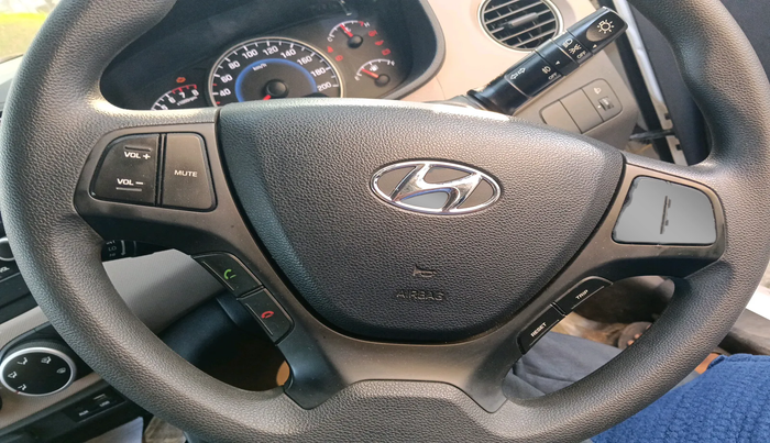 2016 Hyundai Grand i10 SPORTZ 1.2 KAPPA VTVT, Petrol, Manual, 79,673 km, interior