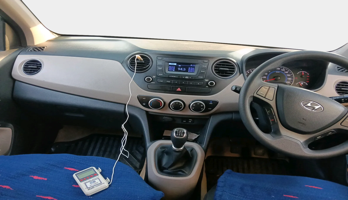 2016 Hyundai Grand i10 SPORTZ 1.2 KAPPA VTVT, Petrol, Manual, 79,673 km, interior