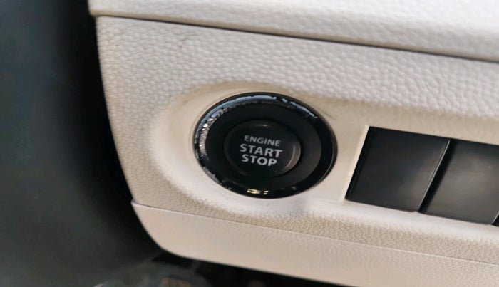 2017 Maruti IGNIS ALPHA 1.2, Petrol, Manual, 84,215 km, interior