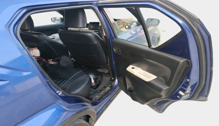 2017 Maruti IGNIS ALPHA 1.2, Petrol, Manual, 84,215 km, interior