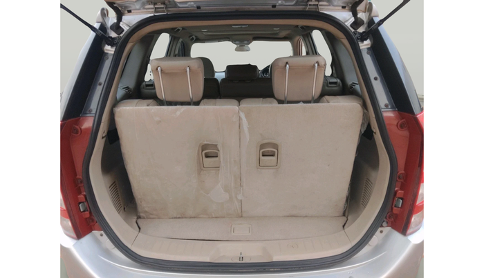 2015 Mahindra XUV500 W10, Diesel, Manual, 1,35,174 km, exterior