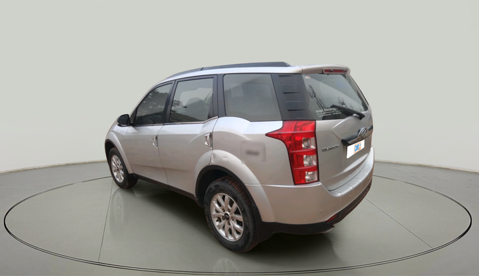 2015 Mahindra XUV500 W10, Diesel, Manual, 1,35,174 km, exterior