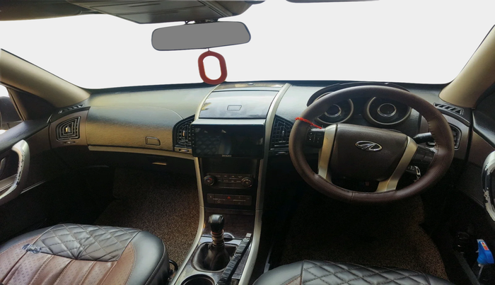 2013 Mahindra XUV500 W8, Diesel, Manual, 98,377 km, interior