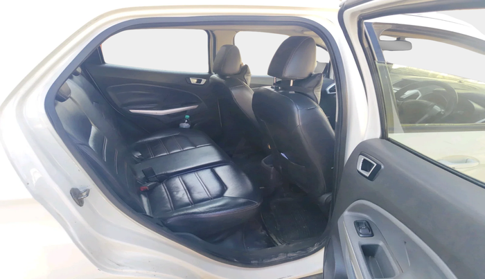 2013 Ford Ecosport TITANIUM 1.5L DIESEL, Diesel, Manual, 1,10,796 km, interior