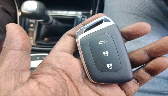 2023 MG HECTOR PLUS SHARP PRO 1.5 TURBO MT 7 STR, Petrol, Manual, 26,768 km, interior