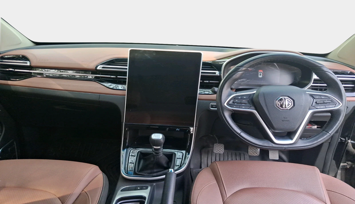 2023 MG HECTOR PLUS SHARP PRO 1.5 TURBO MT 7 STR, Petrol, Manual, 26,768 km, interior