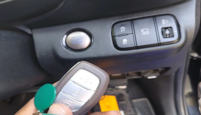 2023 Hyundai VENUE  SX(O) 1.0 Turbo MT Knight Edition, Petrol, Manual, 59,886 km, interior