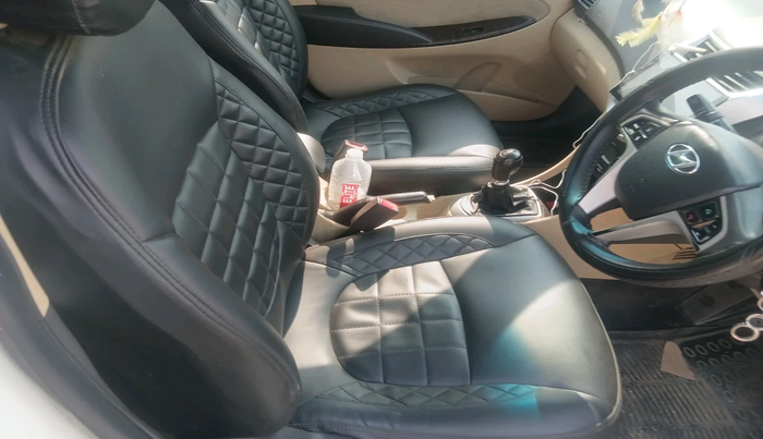 2012 Hyundai Verna FLUIDIC 1.6 CRDI SX, Diesel, Manual, 1,55,628 km, interior