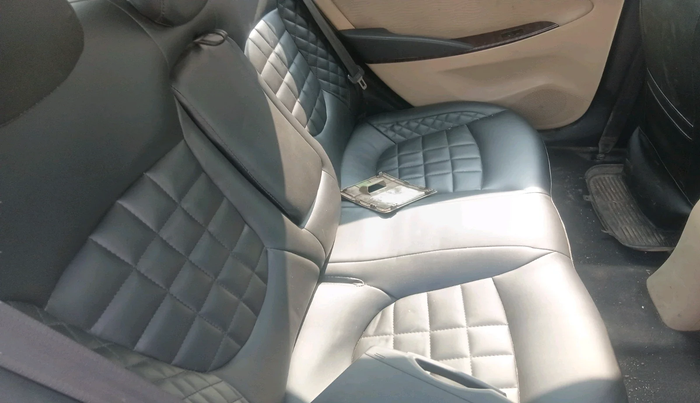 2012 Hyundai Verna FLUIDIC 1.6 CRDI SX, Diesel, Manual, 1,55,628 km, interior