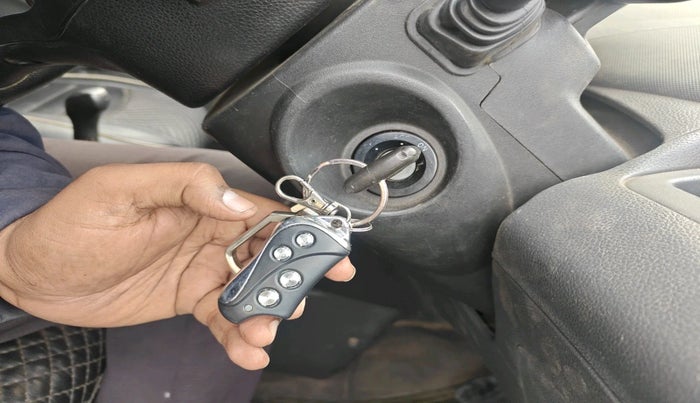 2011 Chevrolet Beat PS DIESEL, Diesel, Manual, 2,54,934 km, interior