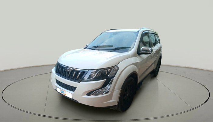 2015 Mahindra XUV500 W10, Diesel, Manual, 1,40,790 km, exterior