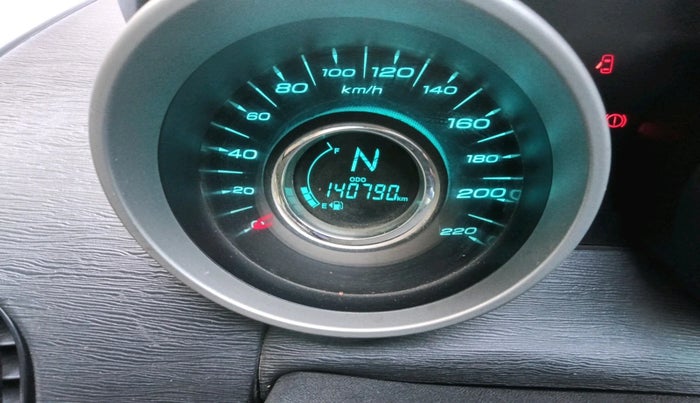 2015 Mahindra XUV500 W10, Diesel, Manual, 1,40,790 km, interior