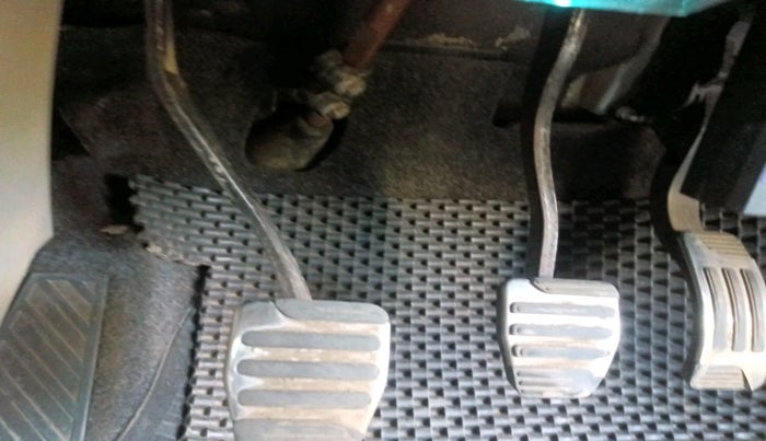 2015 Mahindra XUV500 W10, Diesel, Manual, 1,40,790 km, interior