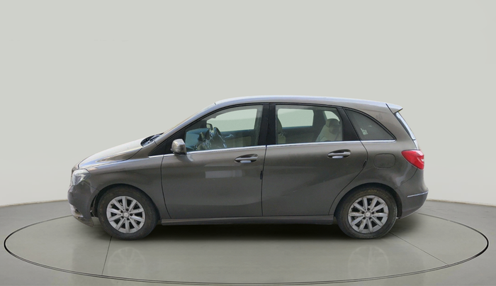 2013 Mercedes Benz B Class B180, Diesel, Automatic, 1,50,683 km, exterior