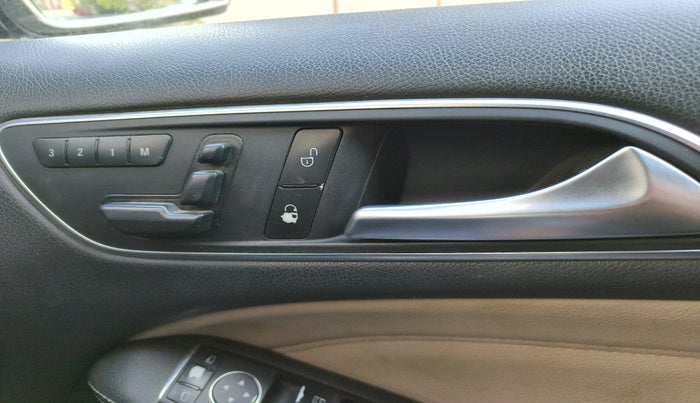 2013 Mercedes Benz B Class B180, Diesel, Automatic, 1,50,683 km, interior