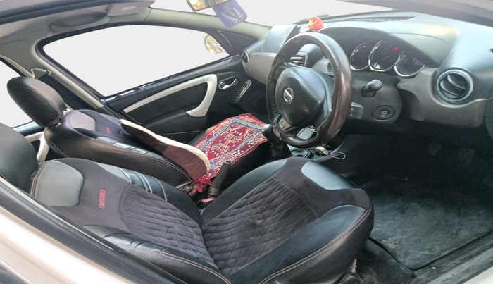 2018 Nissan Terrano  XL D Plus, Diesel, Manual, 1,11,069 km, interior