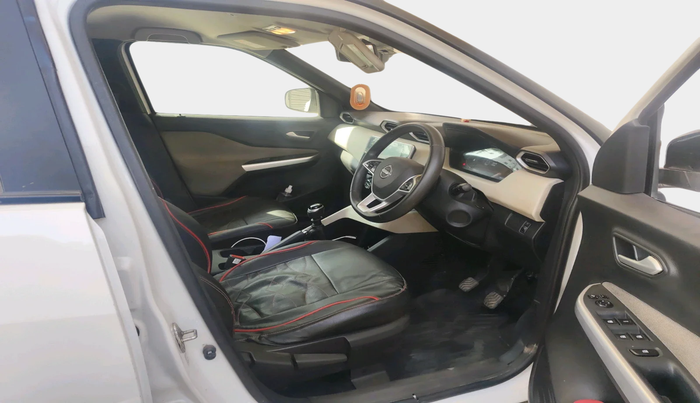 2021 Nissan MAGNITE XV MT, Petrol, Manual, 58,535 km, interior