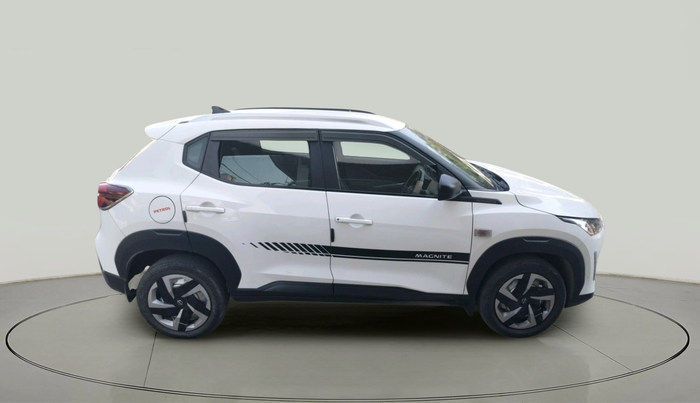 2023 Nissan MAGNITE XE, Petrol, Manual, 39,582 km, exterior