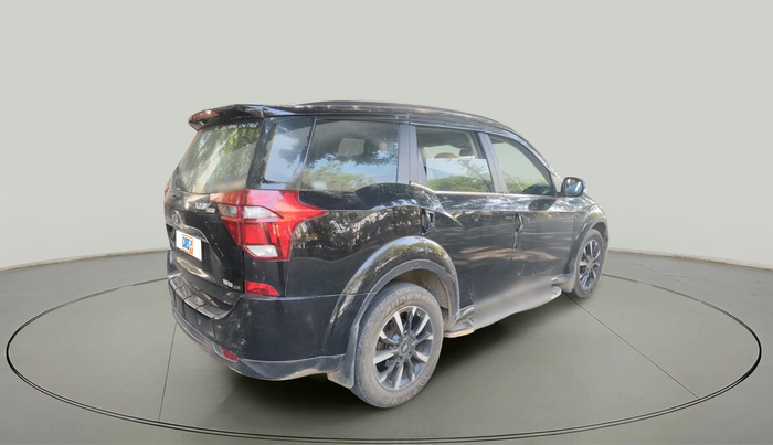 2020 Mahindra XUV500 W11, Diesel, Manual, 1,12,168 km, exterior